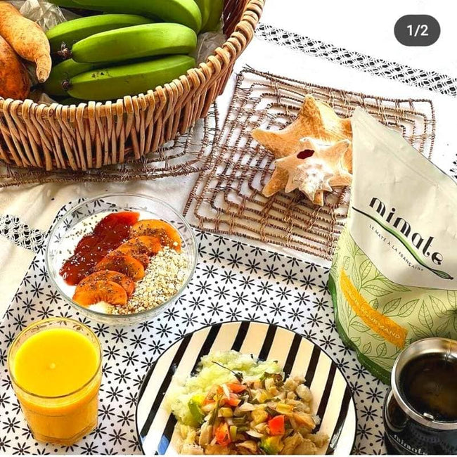 brunch avec de la yerba maté dans une calebasse traditionnelle