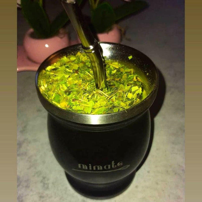 yerba mate vert dans une calebasse mimaté
